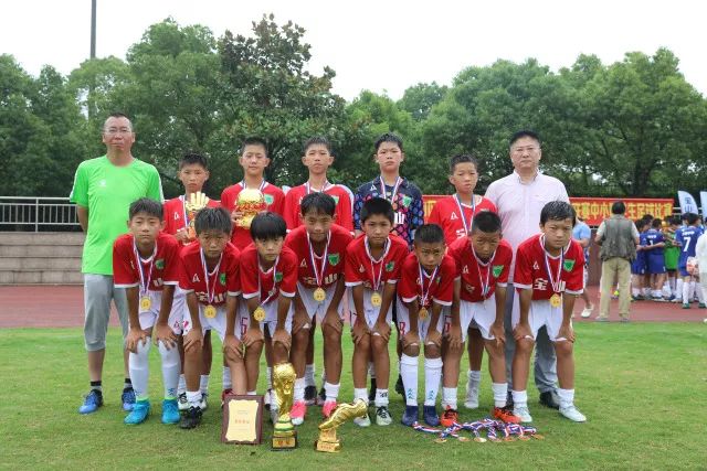 双色球头奖8注586万落6地 福运奖开909万注